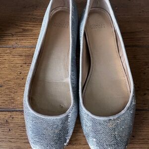 Badgley Mischka Silver Sequin Flat Ballet Shoes